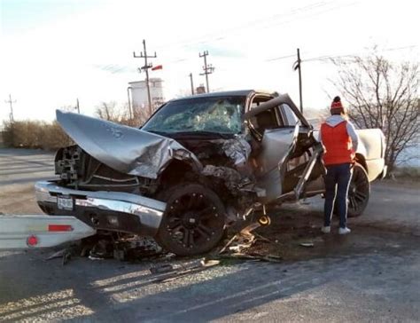 Encontronazo En La Carretera A Delicias Deja A Dos Lesionados Voz En Red