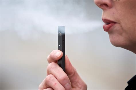 22 Penting Juul E Cig