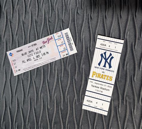 Helmet Addict - Helmet Addict added a new photo.