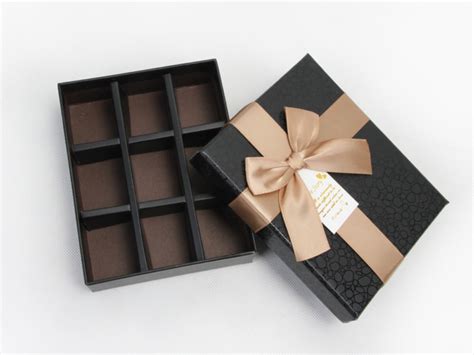 Elegant Black Rigid Chocolate Packaging Boxes With Ribbons