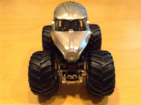 JULIAN S HOT WHEELS BLOG N E A New Earth Authority Monster Jam Truck
