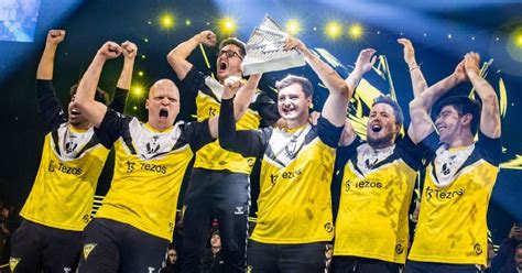 Team Vitality Team Falcons