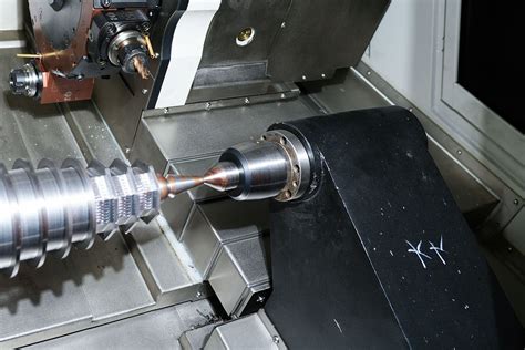 What Does A Lathe S Tailstock Do