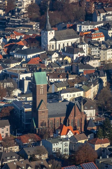 Lüdenscheid aus der Vogelperspektive Kirchengebäude der St Joseph und