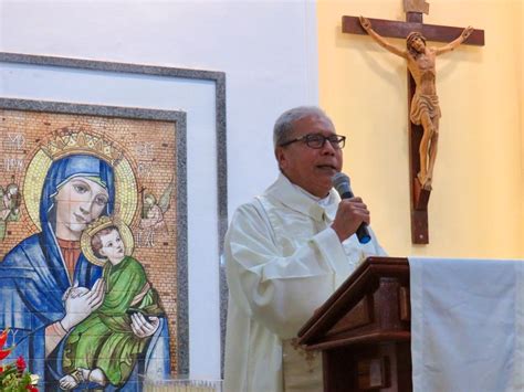 Restos Mortais De Padre Severo S O Trasladados Para Igreja Do Perp Tuo