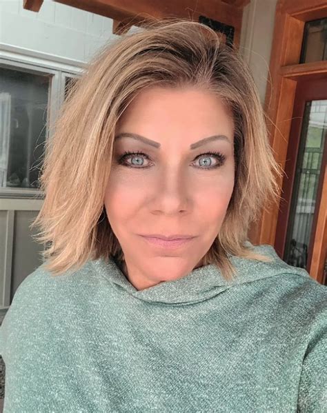 Meri Brown Fires Back After Sister Wives Fan Begs Her To Leave Kody