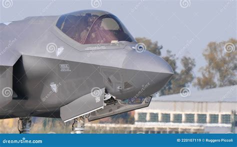 Lockheed Martin F A Lightning Ii Stealth Multirole Kampfflugzeug Der