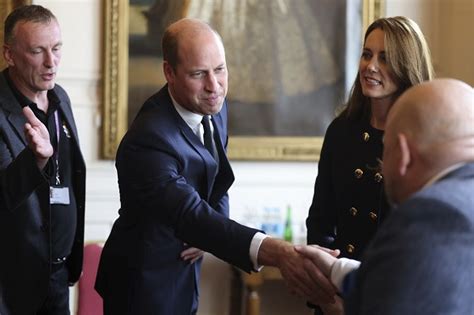 William En Kate Weer In Het Openbaar Na Begrafenis Queen Vorsten