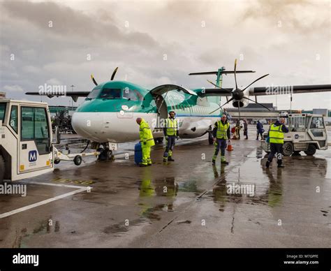 Atr 72 Turboprop Aircraft Hi Res Stock Photography And Images Alamy