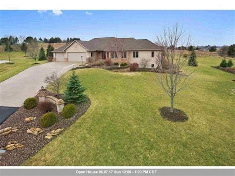 N2027 Marlys Ct Hortonville Wi 54944 ®