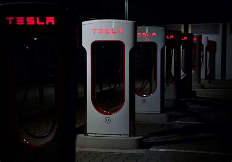 Tesla Le Prix De L Nergie Des Superchargeurs S Croule De Grosses