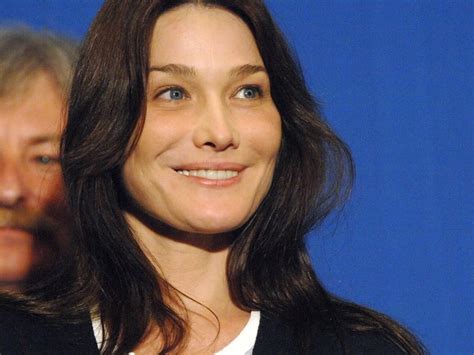 France S First Lady To Go Naked