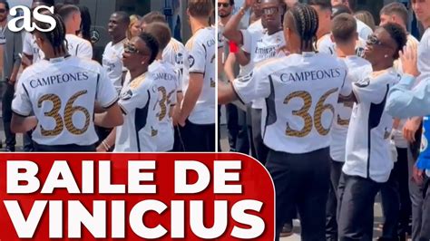 El MÍTICO BAILE de VINICIUS y MILITAO en CIBELES YouTube