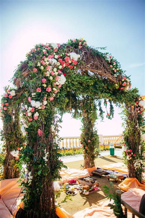 Unique and Creative Wedding Mandap Decorations | Photojaanic