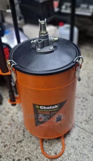 Grease Bucket 20 Kgs Chetak Heavy Duty In Central Division Electrical