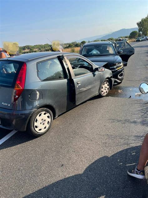 Incidente Sulla Ss All Altezza Del Bivio Per Vallo Di Borgia Tre