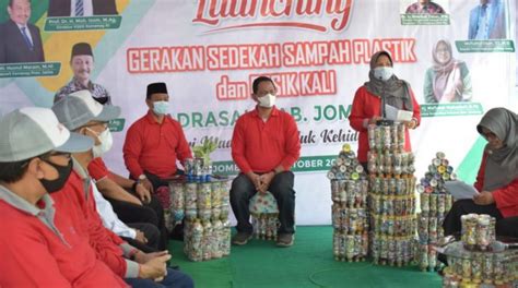 Sedekah Sampah Plastik Dan Resik Kali Di Jombang Harus Berkelanjutan