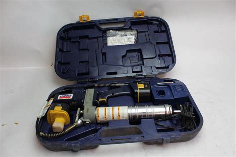 Lincoln Powerluber Cordless Grease Gun Kit Property Room