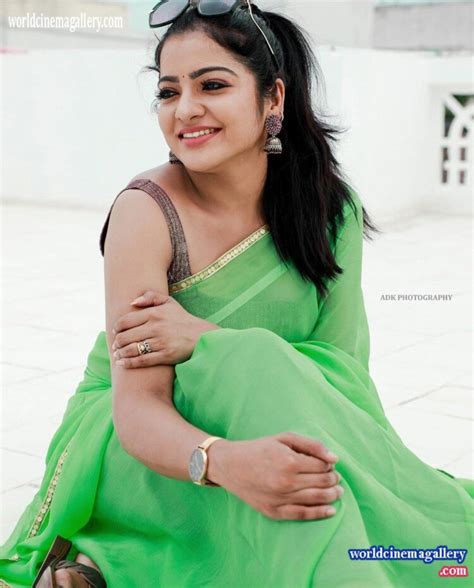 10 Hot Sexy V J Chitra Bikini Pics