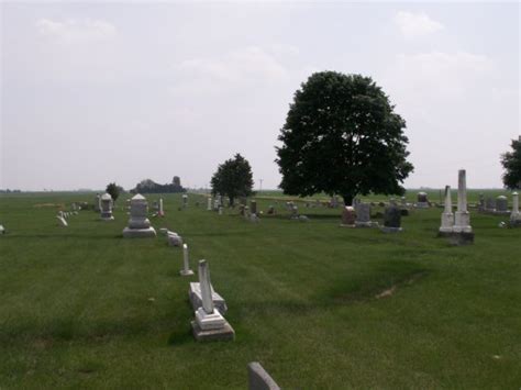 Pike Township Cemetery In Graymont Illinois Find A Grave Cemetery