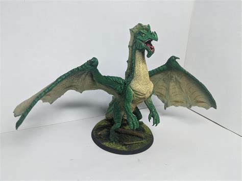 Sculpted and painted green dragon : r/DungeonsAndDragons