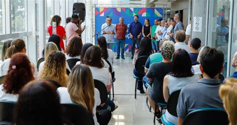 Prefeitura entrega à Câmara Municipal projeto de abono aos