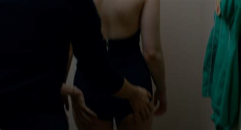 Naked Saoirse Ronan In Brooklyn Saoirse Ronan Hot Pics Hot Sex Picture