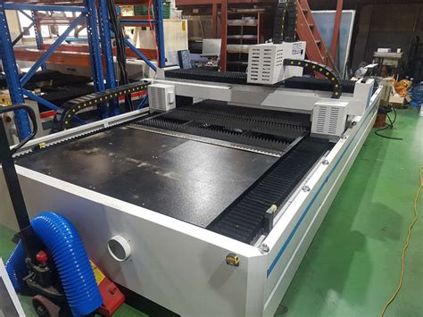 Primalaser Cnc Fiber Laser Cutting Machine W Max Kw Laser Cutting