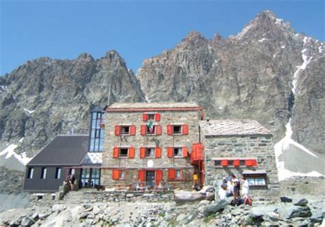 Rifugio Quintino Sella