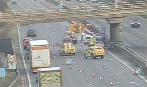 M1 Traffic Latest Multi Vehicle Crash Causes Huge Delays On Busy