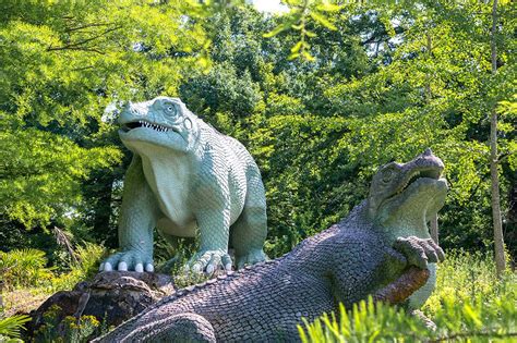 Crystal Palace Park Dinosaurs and more - London guide - CK Travels