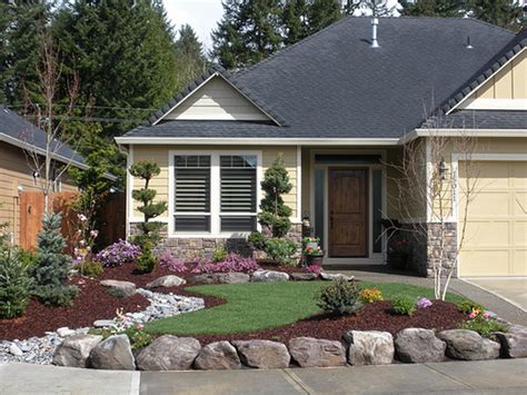 10+ Rock Landscaping Ideas For Front Of House