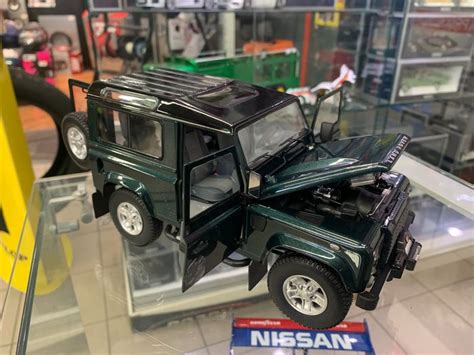 Kyosho Land Rover Defender Catawiki