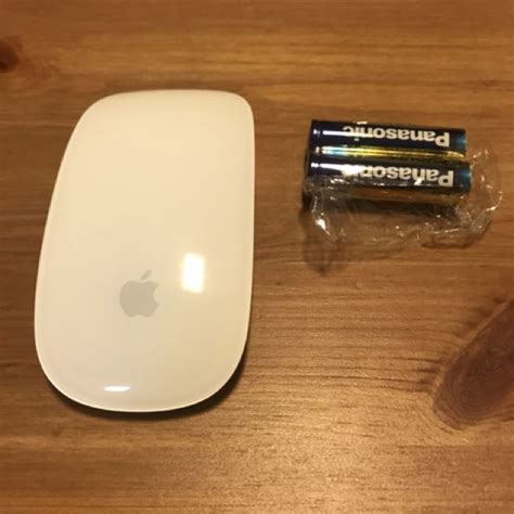 Apple Magic Mouse 1 (2 batteries included), Electronics, Computer Parts ...