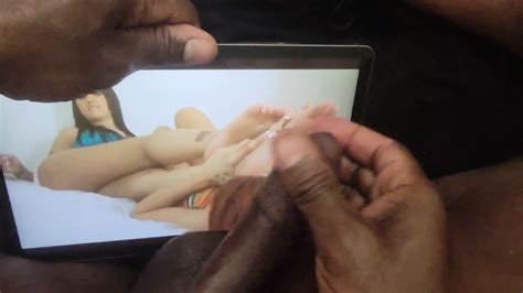 Pornfapping To Busty Feet Babes Alex GRACE Lesbian FEET Are Worshipped