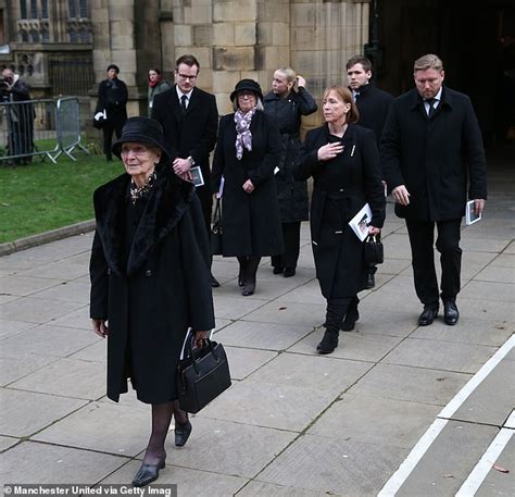 Sir Alex Ferguson Arrives At Sir Bobby Charlton S Funeral As A Long