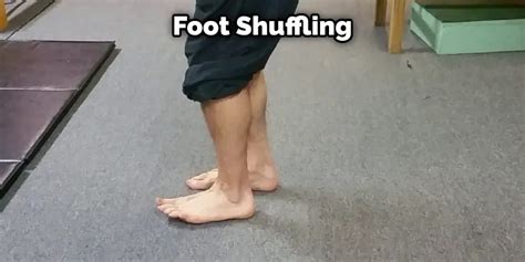 5 Best Shoes for Shuffling Gait - Detailed Guide (2024)