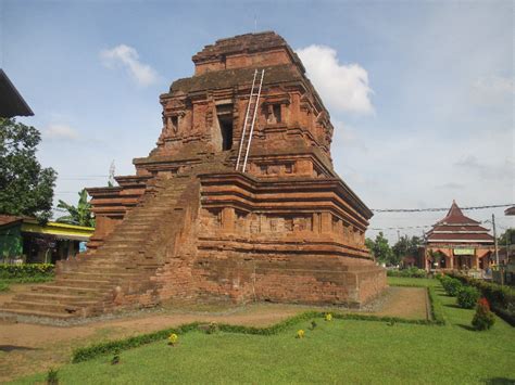 Candi Gunung Gangsir Balai Pelestarian Kebudayaan Wilayah XI