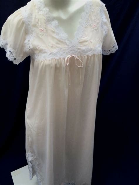 Vintage Barbizon Nightgown Cotton Blend M Pale Pink Feminine Long Gown