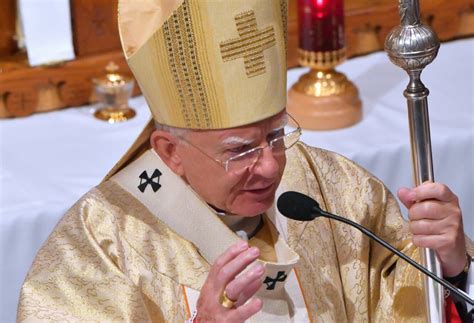 Abp Jędraszewski o małżeństwie i rodzinie Plaga związków