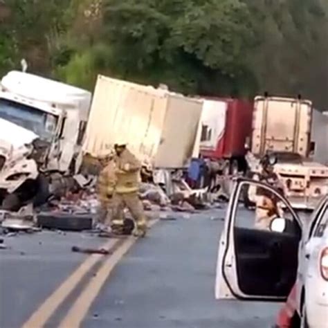 Video Brutal Carambola De Tractocamiones En Jalisco Deja Un Muerto