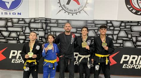 Atletas Guaxupeanos Conquistam P Dio No Campeonato Brasileiro De Jiu