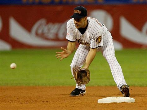 Omar Vizquel Volverá A La Cueva De Leones Líder En Deportes