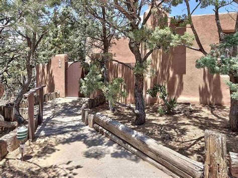 320 Calle Loma Norte Santa Fe NM 87501 Zillow