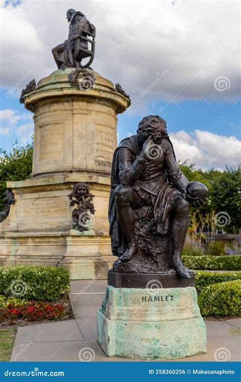 View of the Gower Memorial and Statues of Hamlet and of William ...