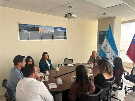 Embajada Recibe Alumnos De La Universidad Tecnológica Centroamericana