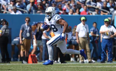 Colts: Jonathan Taylor 'nagging' knee injury last thing Indy needs