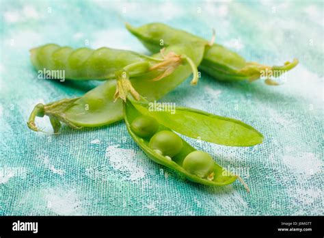 Open Pods With Seeds Hi Res Stock Photography And Images Alamy