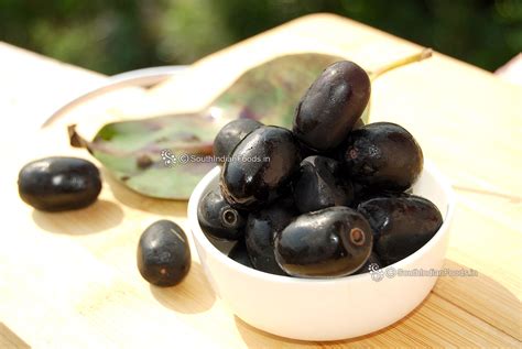 Black Jamun Naval Pazham