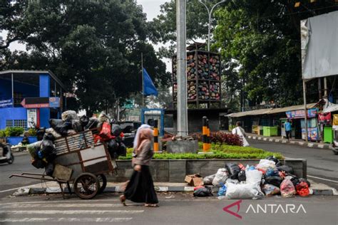 Permasalahan Pengangkutan Sampah Di Kota Bandung Antara News Jawa Barat